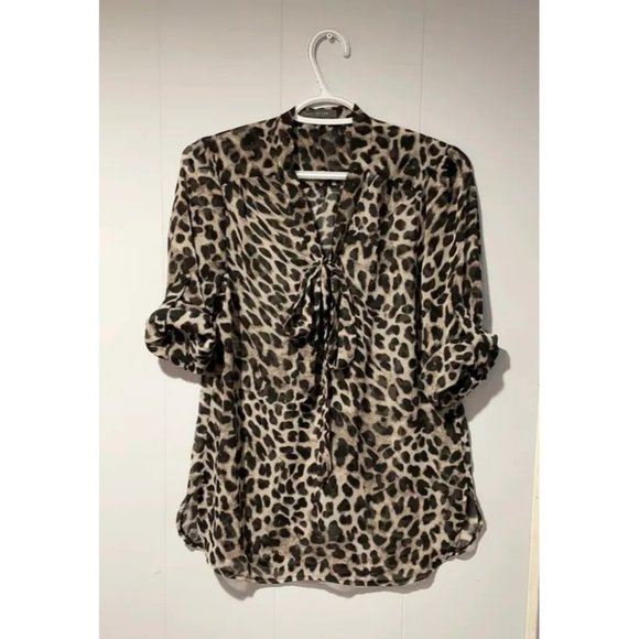 BUNDLE! Ladies Size Medium Tops - Picture 4 of 7